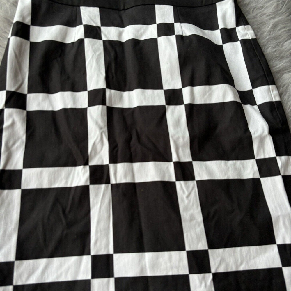 HALOGEN Skirt Sz 6P Petite Black White Square Knee Length Pencil Zip Back Womens - Picture 2 of 8